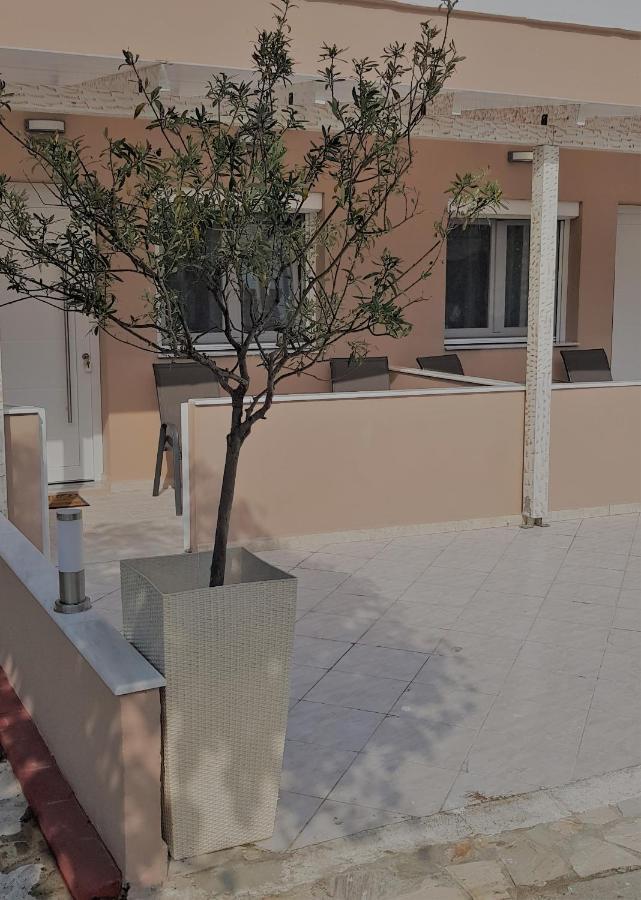 Ioni Rooms Potos Exterior foto